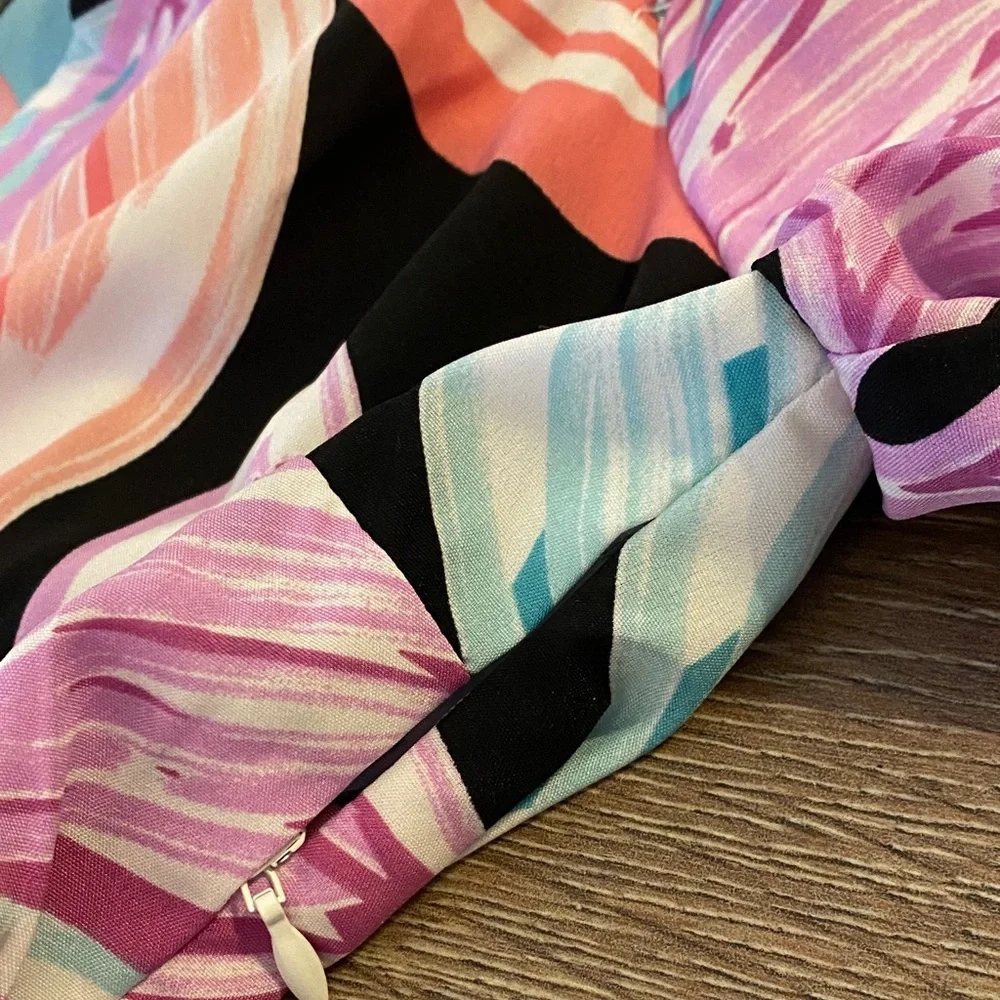 NWT Floral Wrap Romper in Pink, Aqua & Black L - Picture 14 of 14